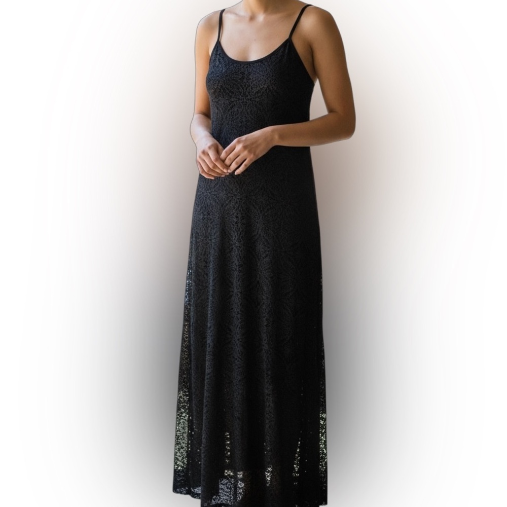 Elegant Black Lace Maxi Dress